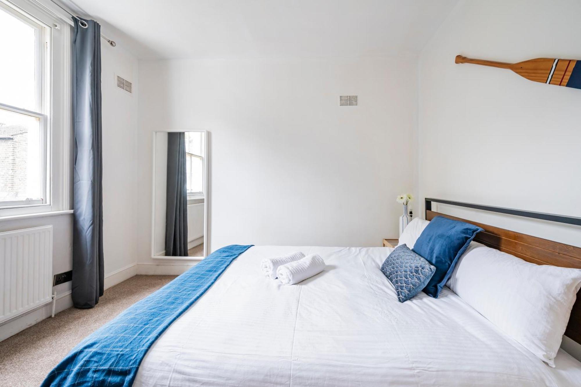 Beautiful Garden Flat Near Chelsea Apartment Лондон Екстериор снимка