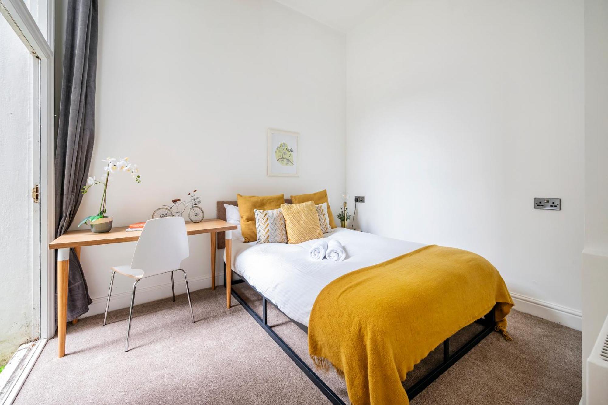 Beautiful Garden Flat Near Chelsea Apartment Лондон Екстериор снимка