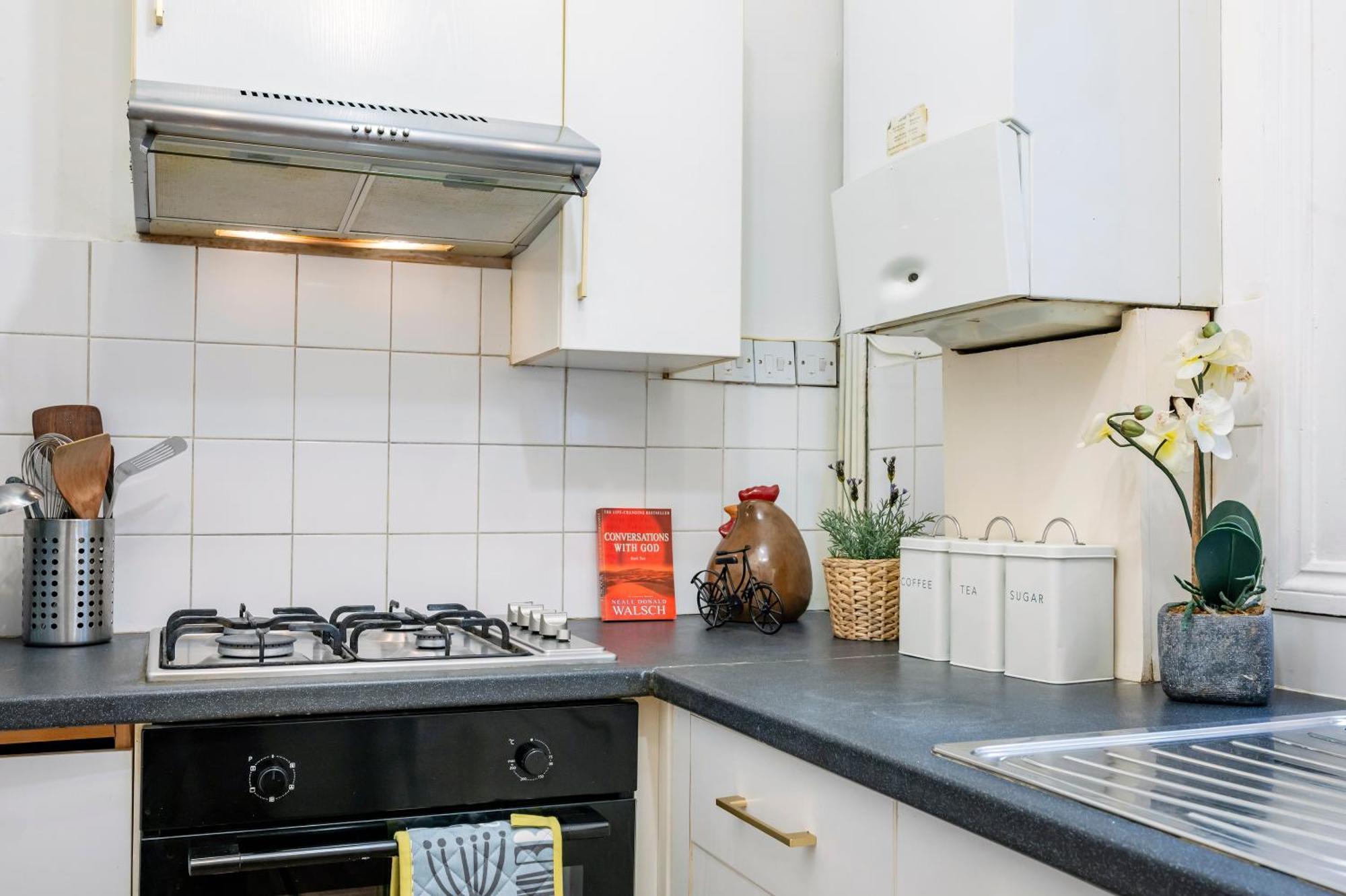 Beautiful Garden Flat Near Chelsea Apartment Лондон Екстериор снимка