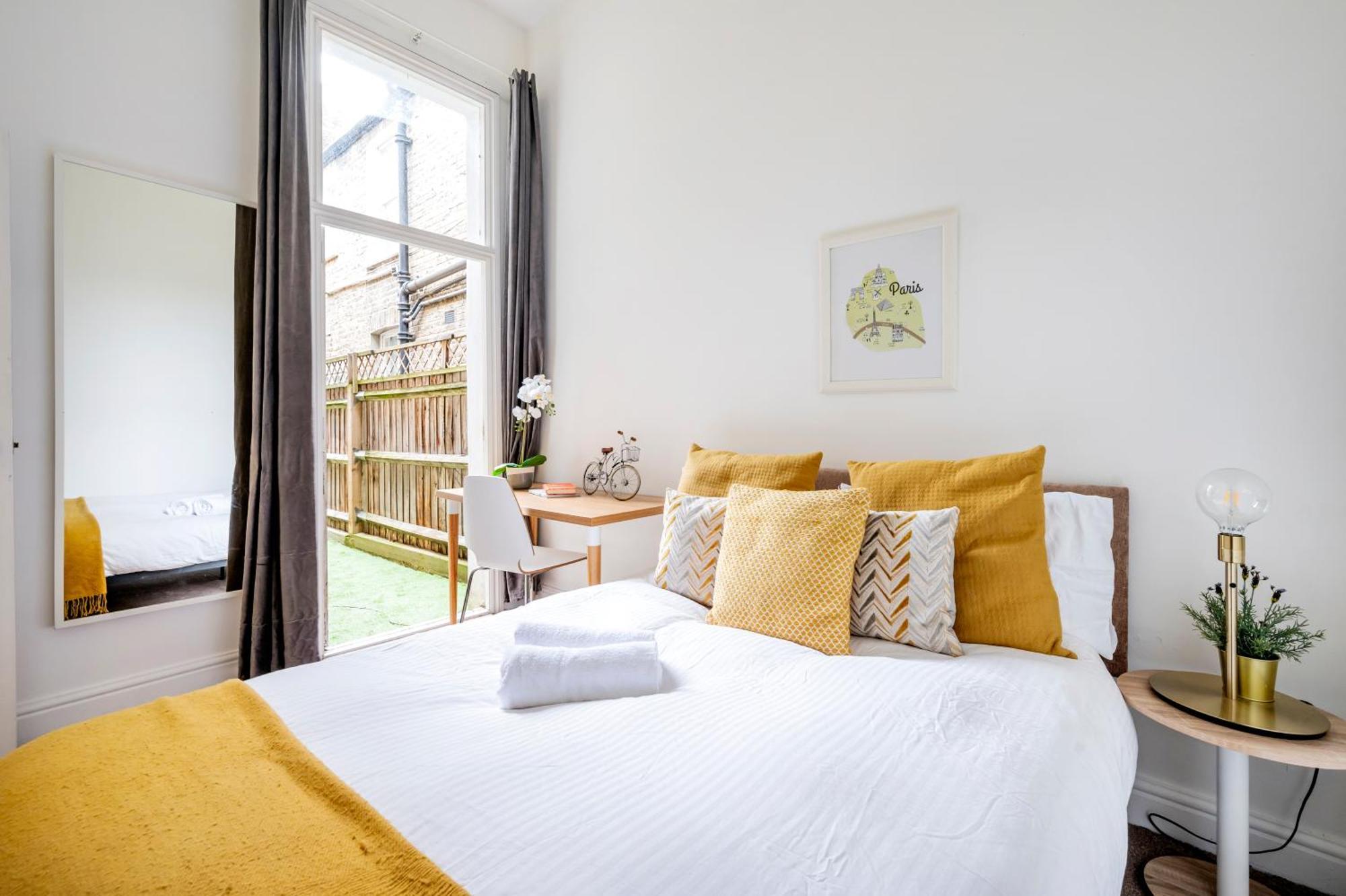 Beautiful Garden Flat Near Chelsea Apartment Лондон Екстериор снимка
